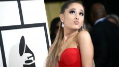 Като кралицата на цветята – Ариана Гранде стана на 27