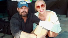 Брайън Остин Грийн и гаджето му Шарна досадиха на хората с целувките си!