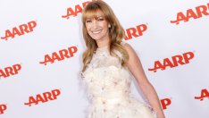 Джейн Сиймор се качи на модния подиум на NYFW точно преди 74-ия си рожден ден