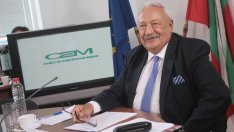 Почина журналистът Иван Гарелов