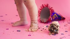 Мона Гочев празнува половин година любов