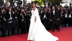 Риана се извини на ислямската общност за модното си шоу