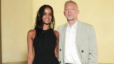 Венсан Касел показа официално новата си дългокрака приятелка Нара Баптиста