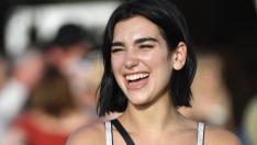 Дуа Липа с плажно парти за рождения ден 