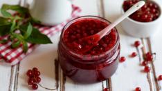 Сладко от касис – как да го приготвите? 