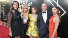 Дъщерите на Брус Уилис стреснаха света: Татко, липсваш ни