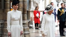 Единен фронт – Кейт Мидълтън и кралица Камила с допълващи се тоалети