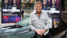 „Спасителят на плажа“ Дейвид Хаселхоф се запозна с първородната си внучка