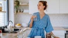 Какво се случва с кожата, когато пием над 3 литра вода на ден