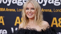 Свързаха Кайли Миноуг с британски китарист