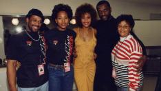 Уитни Хюстън имала гей връзка с най-добрата си приятелка