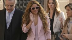 Шакира няма пари за данъци, но е готова да плаща за произведения на изкуството