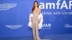 Лято посред зима – Алесандра Амброзио вдигна градусите с фотосесия по бански