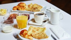 Най-лесните и бързи идеи за вкусна и засищаща закуска