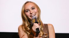 Защо Лили-Роуз Деп отказва да гледа емблематичен филм на баща си Джони