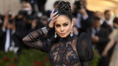 Лятна мода: Ванес Хъджинс с урок по монохроматично обличане