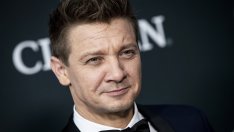 Какво пише в доклада на властите за инцидента с Джеръми Ренър?