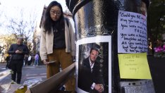 Погребаха Матю Пери в тесен кръг, звездите от „Приятели“ на церемонията