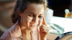 Красивата кожа не е само ген: Пет задължителни продукта за всеки ден