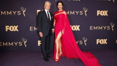 Катрин Зита-Джоунс със семеен кадър на порасналите си деца