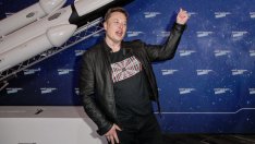 Синът на Илон Мъск открадна вниманието при последната презентация на SpaceX