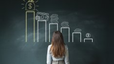 Финансов хороскоп: съвети за управление на парите за всяка зодия