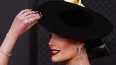 Оперираха Холзи, тя отиде на Grammys 2022