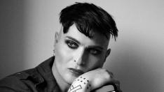 По пантофи с Иво Димчев: Артистът и домашните му концерти