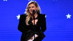 Кели Кларксън ще трябва да плаща издръжка на бившия си съпруг