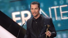 Матю Макконъхи заменя Холивуд за Белия дом