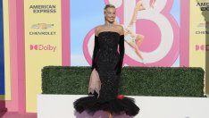 Най-добрата ѝ визия досега – Марго Роби като Барби от 60-те