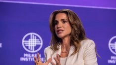 Приказна кралска красота – как да си направим опушения грим на кралица Рания