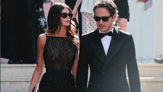 Млади и влюбени - Кая Гербер и Люис Пулман с дебют на червения килим