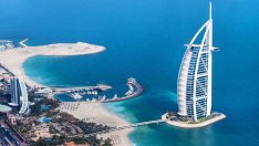 Фолкпевицата Мария събира тен в Дубай