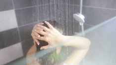 Грижа за косата: Как температурата влияе на здравето ѝ?