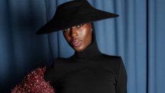 Джоди Търнър-Смит не се трогва от флирта на Джошуа Джаксън и Лупита Нионго