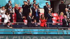 Уилям, Кейт и Джордж донесоха късмет на Англия срещу Германия