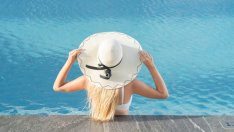 Златка Райкова дразни Джизъса със снимки от морето