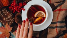 Есенен маникюр: Пробвайте 5 актуални цвята 