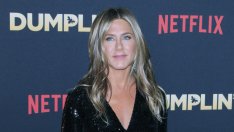 Дженифър Анистън споделя лятна снимка от ваканцията си