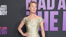 Рене Зелуегър с впечатляваща рокля за премиерата на „Бриджит Джоунс“