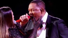 Уил Смит пак се появи в опасна близост с испанската певица Индия Мартинез