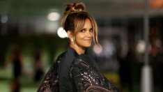 За Хали Бери красотата не изисква грим