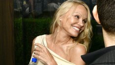 Памела Андерсън показа дома си на брега на океана, разположен на остров Ванкувър