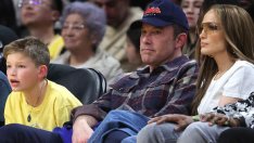 Не съм ти майка, но... Джей Ло продължава да се грижи за децата на Бен – заведе сина му на шопинг