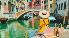 Светлана Гущерова релаксира в Италия 