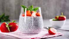 Десерт с аромат на лято – шоколадова чиа свежест