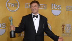 Филмът на Алек Болдуин ще продължи, въпреки обвиненията в убийство