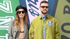 Джесика Бийл сподели непоказвани снимки на двамата си синове