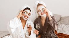 Спа ден у дома: Как да почистим лицето си като професионалист?